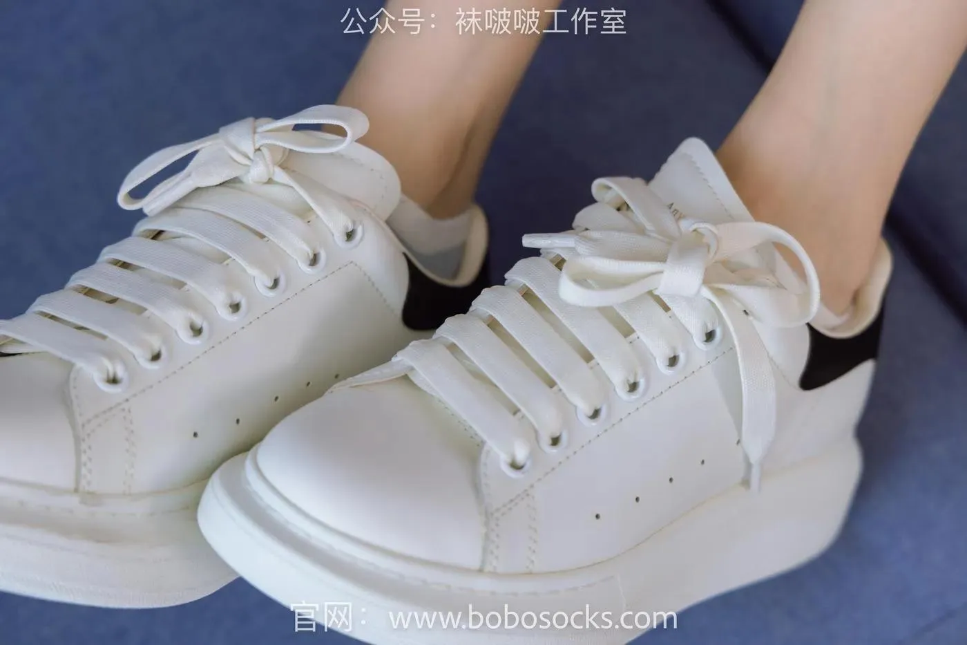 [BoBoSocks袜啵啵]NO.127 稚予-麦昆板鞋、两双自然穿旧棉袜、裸足 [139P]插图7